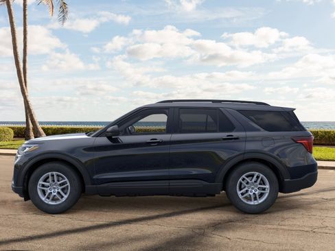 New 2026 Ford Explorer Active w/ Active Comfort Package RWD image 3