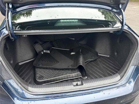 Used 2023 Honda Accord Touring image 30