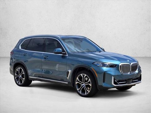 Used 2025 BMW X5 sDrive40i RWD image 3