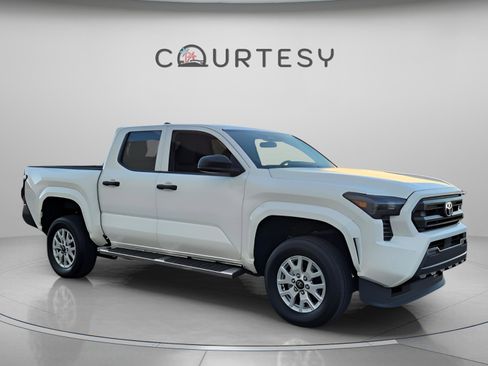 Certified 2024 Toyota Tacoma SR image 7