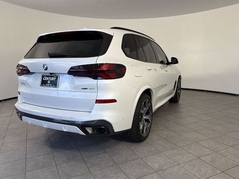 New 2026 BMW X5 xDrive40i w/ M Sport Package AWD/4WD image 9
