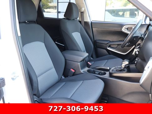 Used 2023 Kia Soul LX w/ LX Technology Package image 21