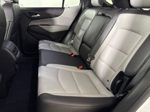 Used 2019 Chevrolet Equinox Premier image 12