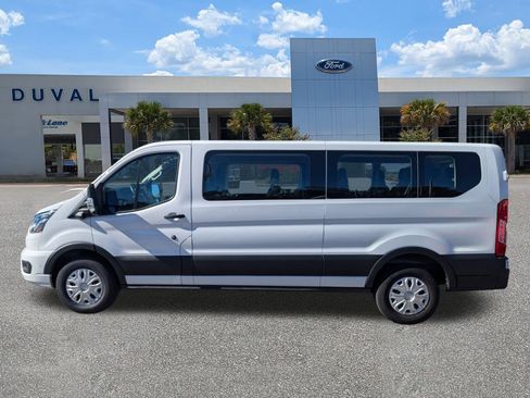 Used 2023 Ford Transit 350 XLT image 7