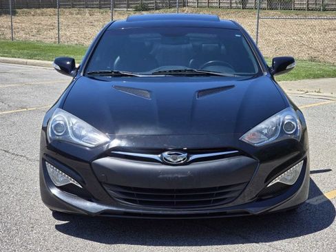 Used 2014 Hyundai Genesis 3.8 RWD image 17