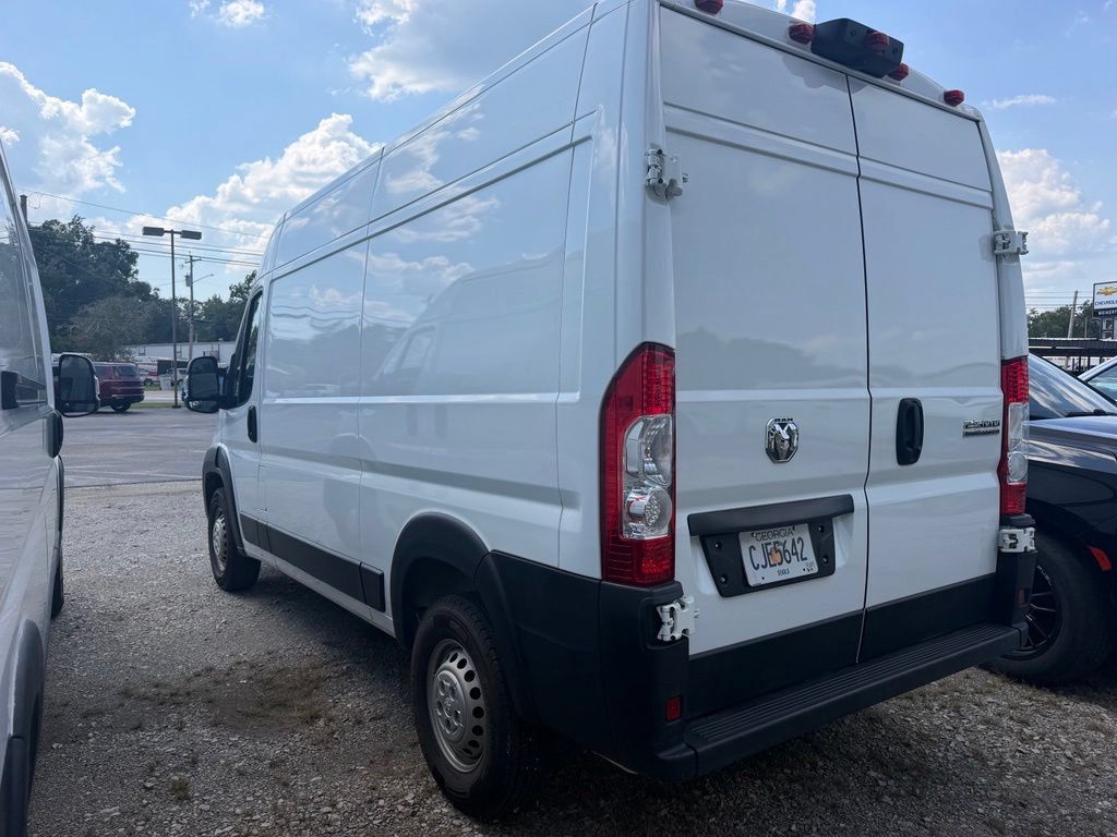 Used 2025 RAM ProMaster 2500 w/ Convenience Group FWD image 4
