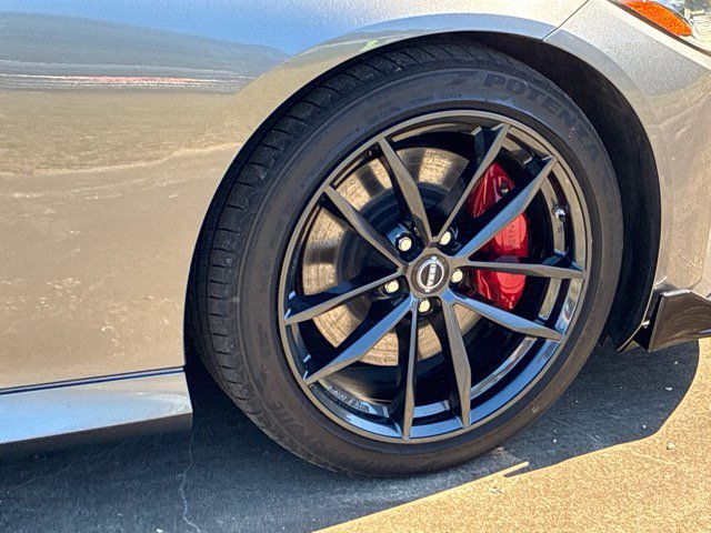 Used 2025 Nissan Z Performance w/ Floor Mat Package RWD image 16