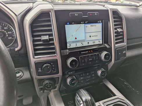 Used 2017 Ford F150 Lariat w/ Equipment Group 502A Luxury AWD/4WD image 21