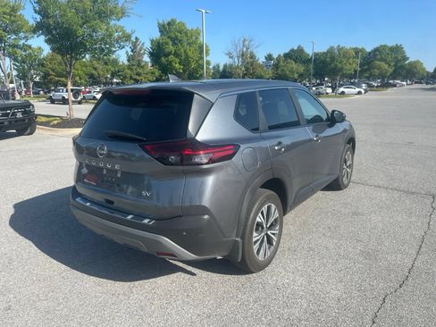 Used 2023 Nissan Rogue SV FWD image 5