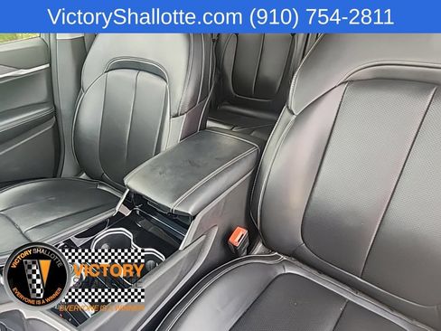 Used 2023 Jeep Grand Cherokee Limited w/ Luxury Tech Group II AWD/4WD image 24