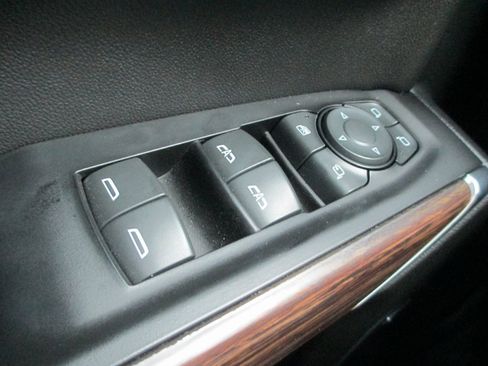 Used 2019 Chevrolet Silverado 1500 High Country image 27