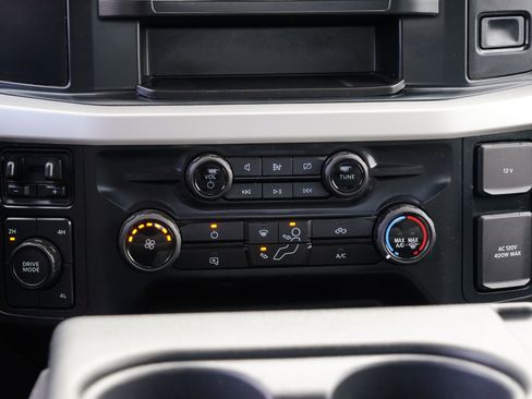Used 2024 Ford F250 XLT image 27