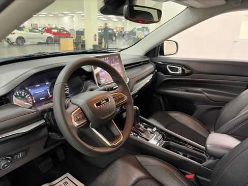 Used 2022 Jeep Compass Trailhawk AWD/4WD image 13