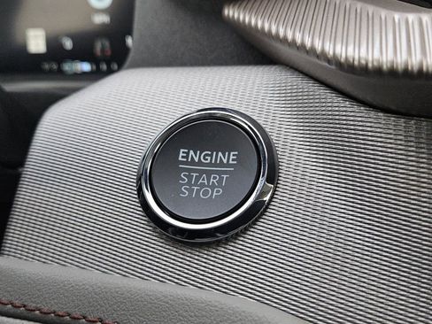 New 2026 Ford Explorer Active w/ Active Comfort Package image 15