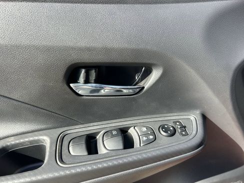 New 2025 Nissan Versa SV w/ Trunk Package image 17