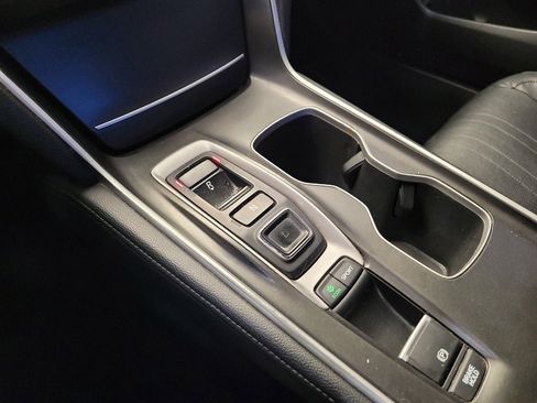 Used 2018 Honda Accord Touring image 26