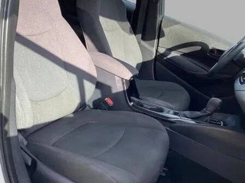 Used 2022 Toyota Corolla LE FWD image 31