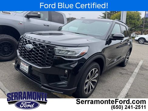 Used 2025 Ford Explorer ST-Line AWD/4WD image 3