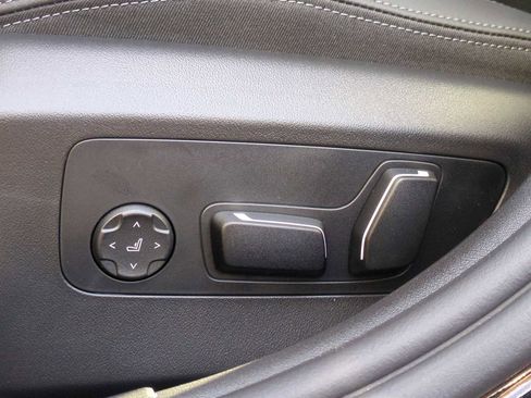 New 2026 BMW 530i xDrive image 17