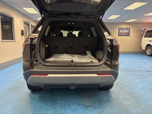 New 2026 Chevrolet Equinox LT w/ Midnight Edition AWD/4WD image 8