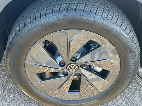 New 2026 Volkswagen Taos S FWD image 6