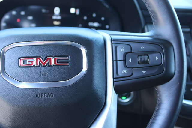 Used 2022 GMC Yukon SLT w/ SLT Premium Package RWD image 22