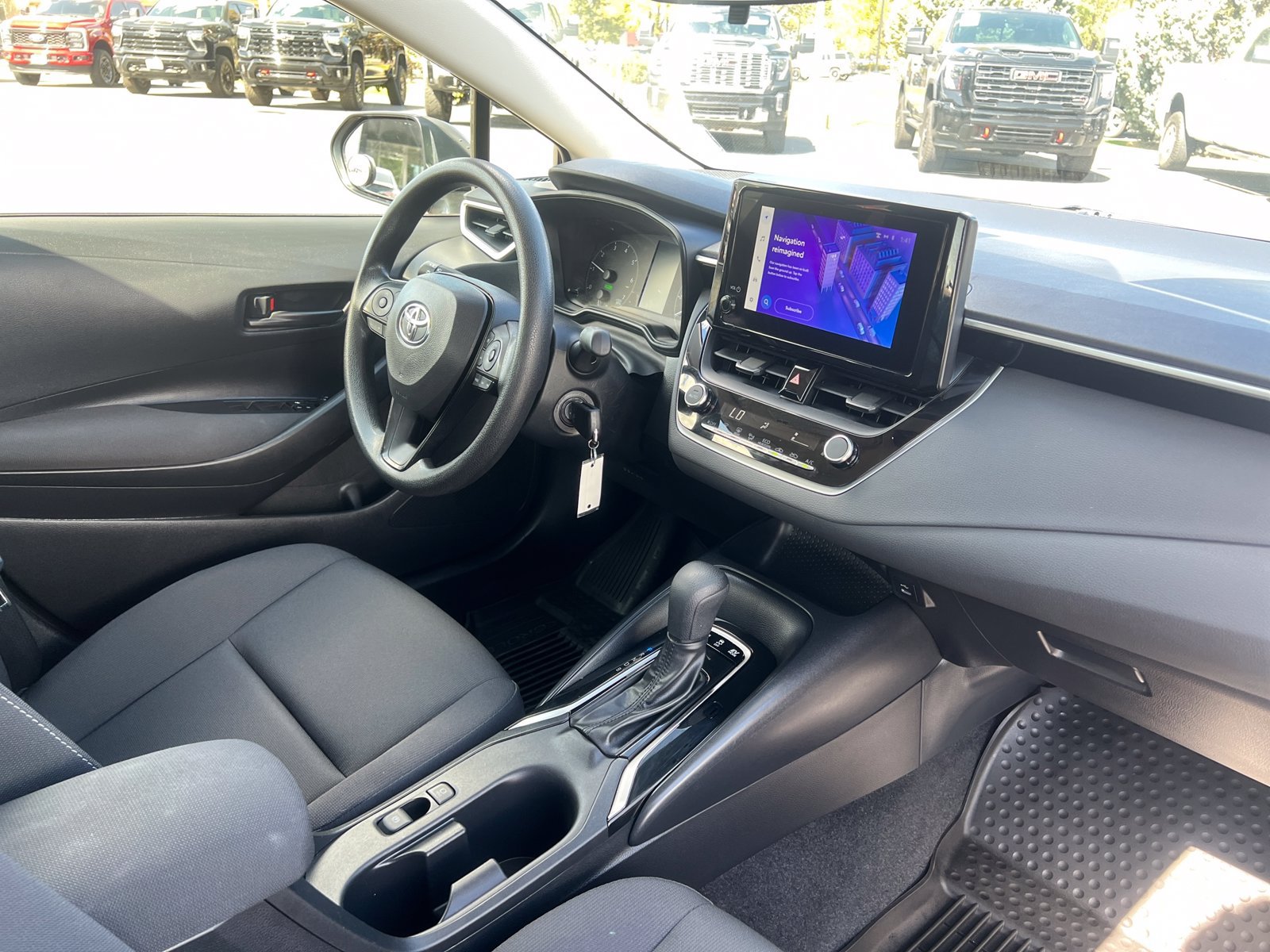Used 2023 Toyota Corolla LE FWD image 33