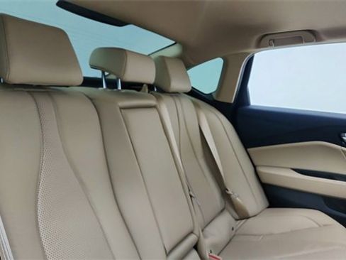 Used 2025 Acura TLX w/ Technology Package image 25