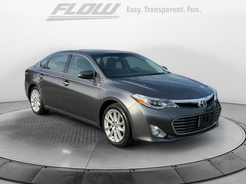Used 2013 Toyota Avalon XLE Touring FWD image 1