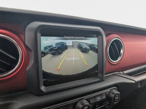 Used 2021 Jeep Wrangler Unlimited Rubicon image 25