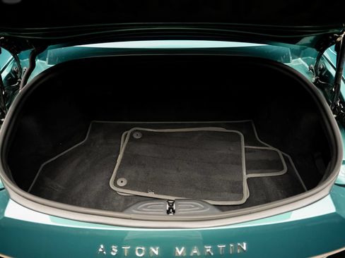 Used 2023 Aston Martin V8 Vantage Roadster RWD image 48