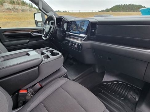 Used 2024 Chevrolet Silverado 3500 LT image 49