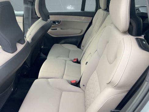 Certified 2025 Volvo XC90 B5 Plus image 24