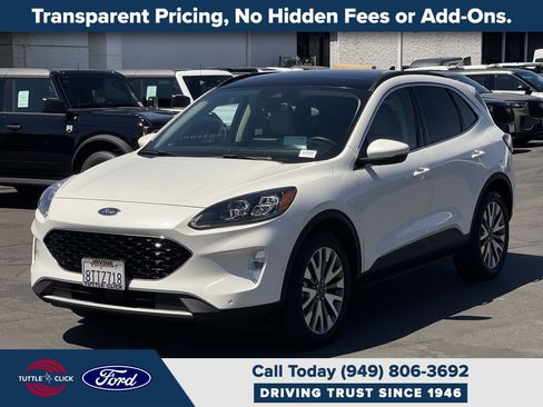 Used 2020 Ford Escape Titanium w/ Titanium Premium Package 2.0 AWD/4WD image 12