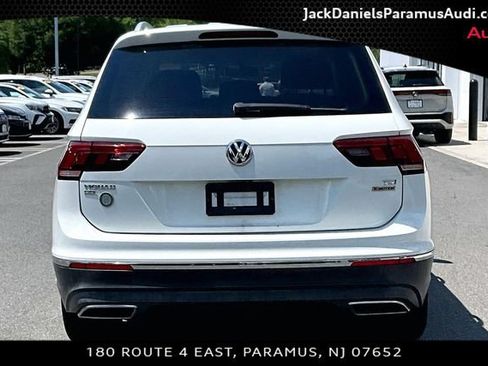 Used 2018 Volkswagen Tiguan SEL AWD/4WD image 4
