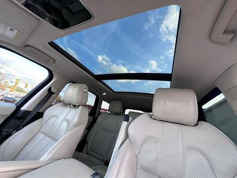 Used 2014 Land Rover Range Rover Sport HSE image 13