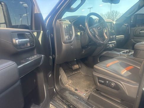 Used 2022 GMC Sierra 2500 AT4 w/ AT4 Premium Plus Package image 5