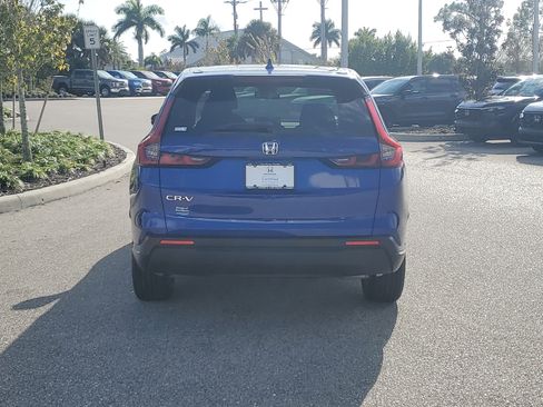 Certified 2025 Honda CR-V EX image 5