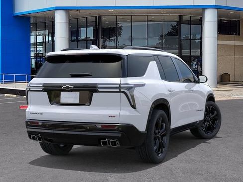 New 2027 Chevrolet Traverse RS w/ LPO, Floor Liner Package FWD image 4