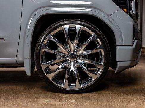 Used 2025 GMC Sierra 1500 Pro w/ Convenience Package image 11