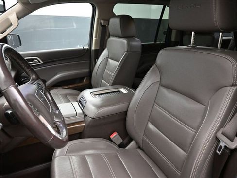 Used 2018 GMC Yukon XL Denali image 13