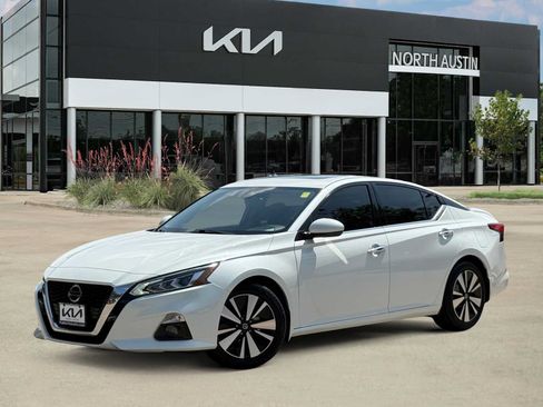 Used 2019 Nissan Altima 2.5 SL FWD image 1