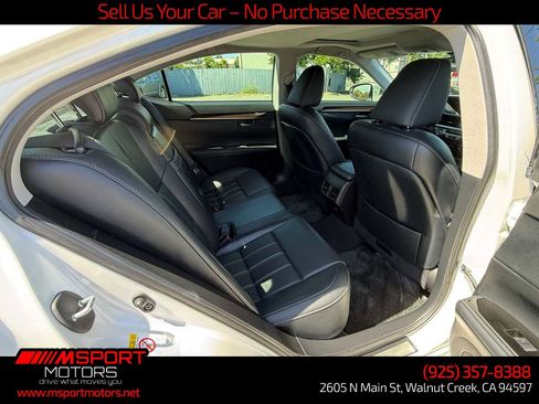 Used 2016 Lexus ES 350 w/ Luxury Package w/Wood Trim FWD image 15