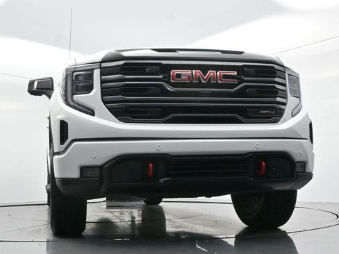 Used 2025 GMC Sierra 1500 AT4 w/ AT4 Premium Package AWD/4WD image 47