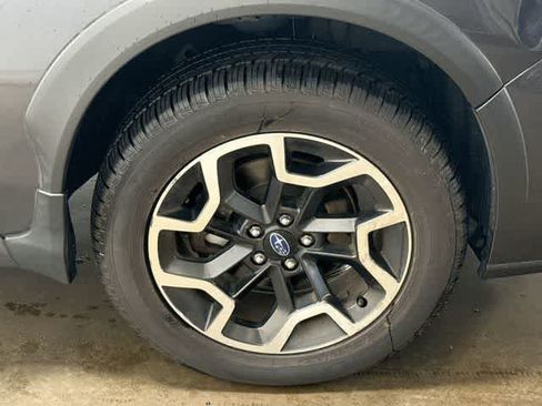 Used 2017 Subaru Crosstrek 2.0i Premium AWD/4WD image 19