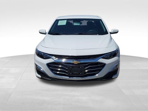 Used 2024 Chevrolet Malibu LS w/ Driver Confidence Package FWD image 2