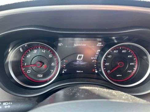 Used 2022 Dodge Charger SXT RWD image 11
