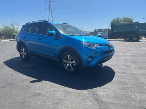 Used 2017 Toyota RAV4 XLE image 3