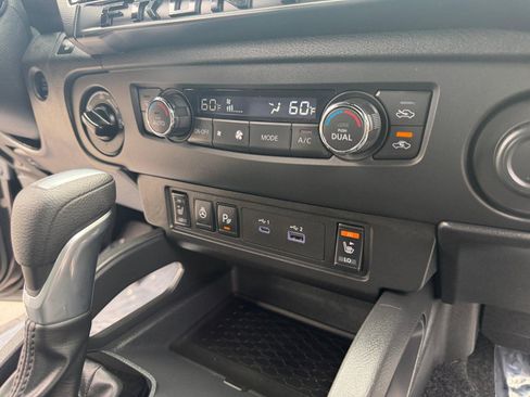 Used 2026 Nissan Frontier SV w/ All-Weather Content Package AWD/4WD image 31