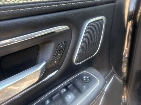 Used 2019 RAM 1500 Laramie RWD image 18